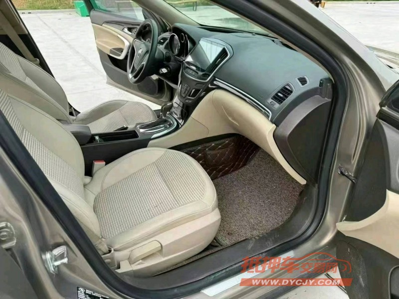 徐州17年别克君威5