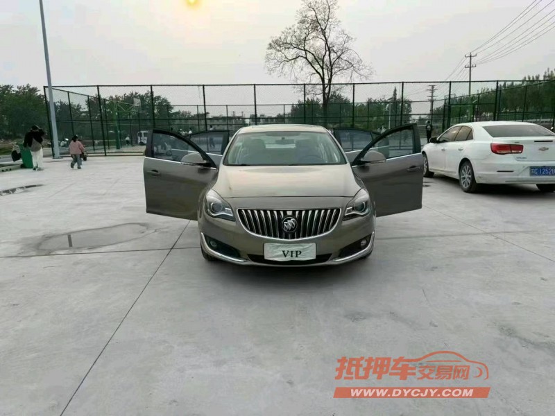 徐州17年别克君威7