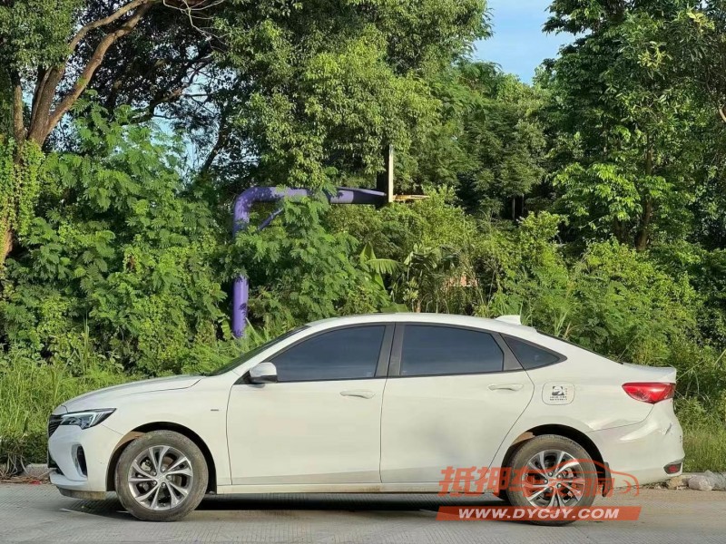 汕头22年别克威朗3