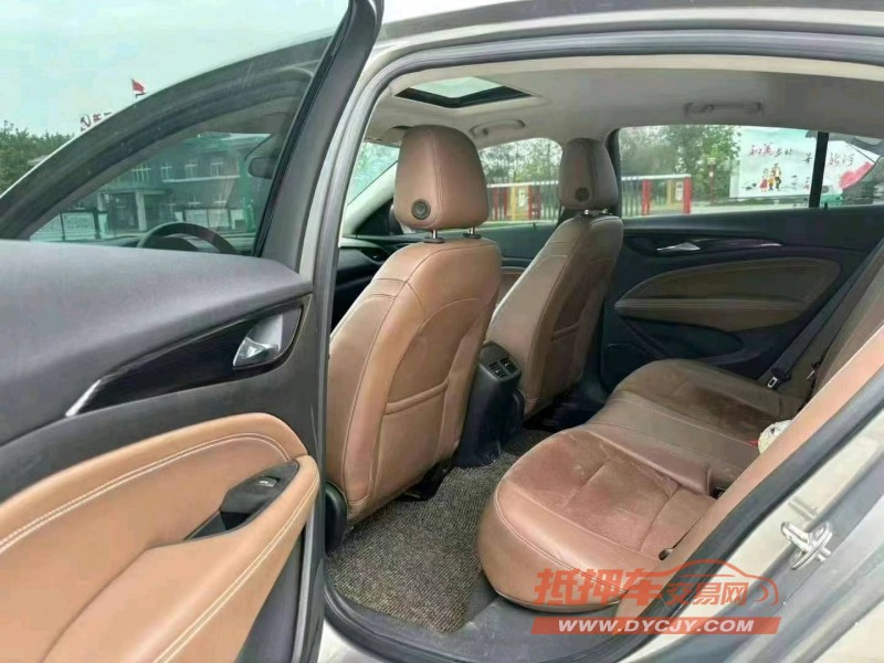 徐州18年别克君威7