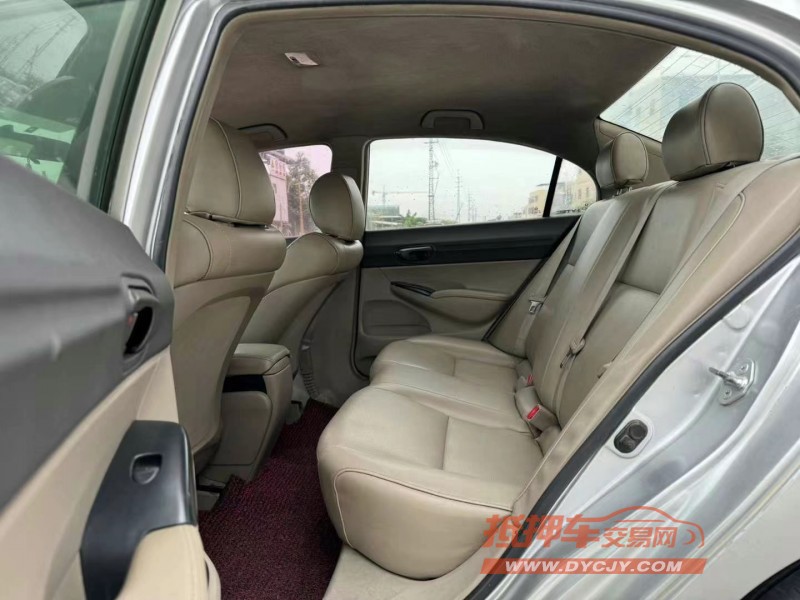 汕头13年本田思铭4