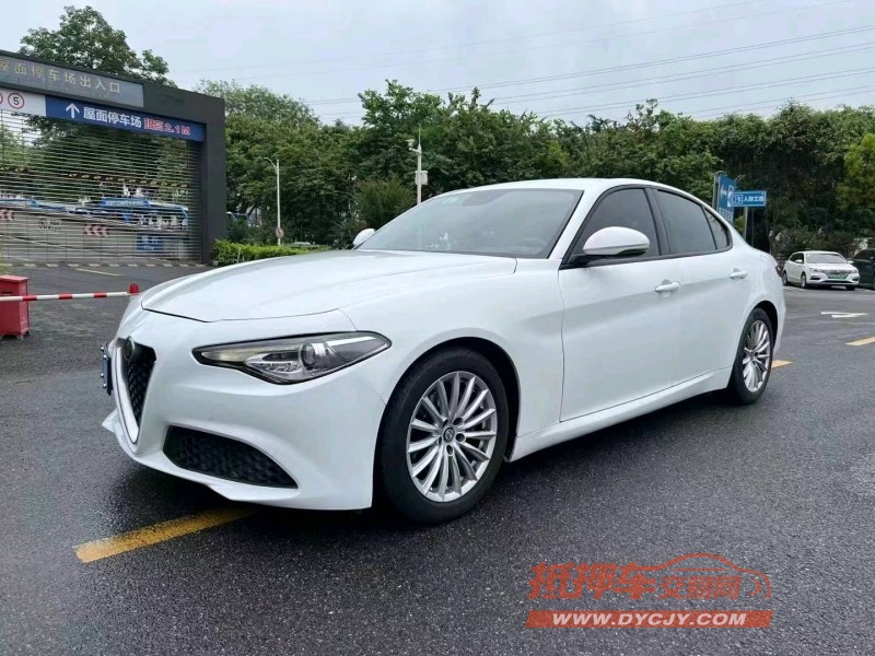 广州19年阿尔法·罗密欧Giulia2