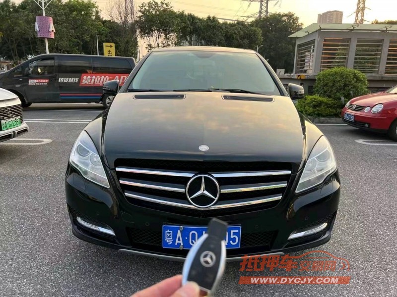 广州18年奔驰R1