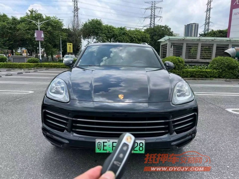 广州20年保时捷卡宴1