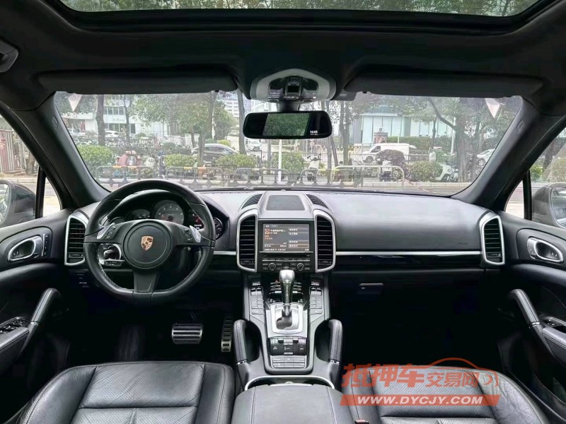 深圳14年保时捷卡宴8