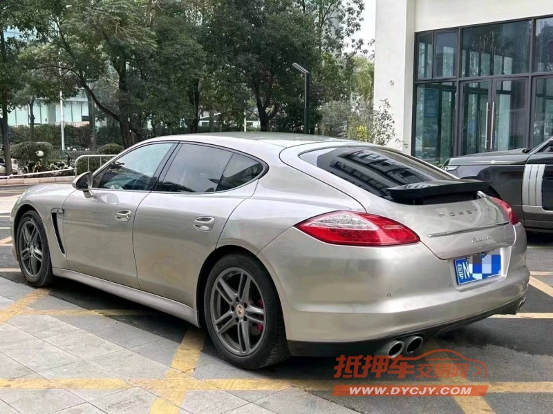 深圳11年保时捷帕拉梅拉7