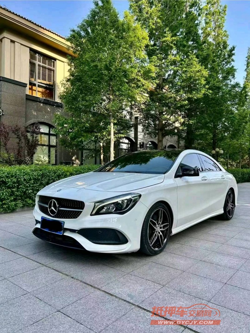 苏州17年奔驰CLA2