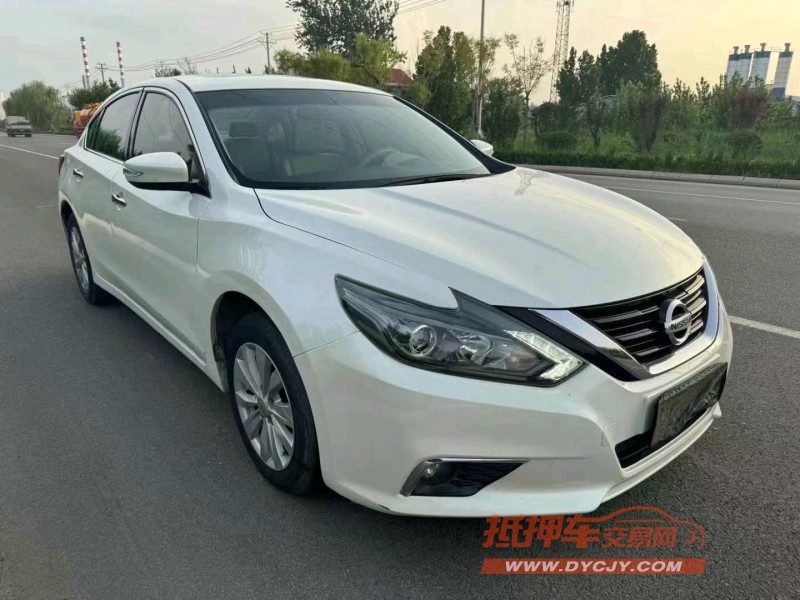 潍坊18年日产天籁2