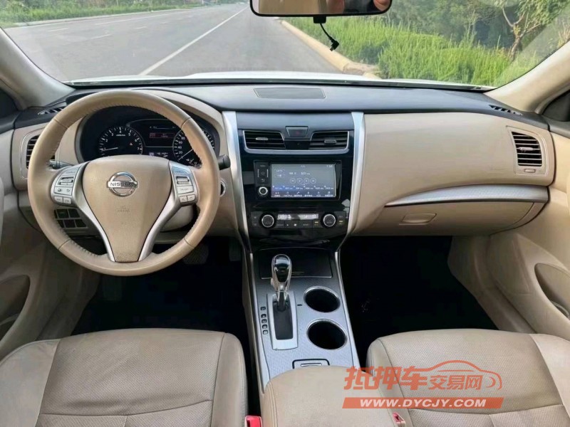 潍坊18年日产天籁5