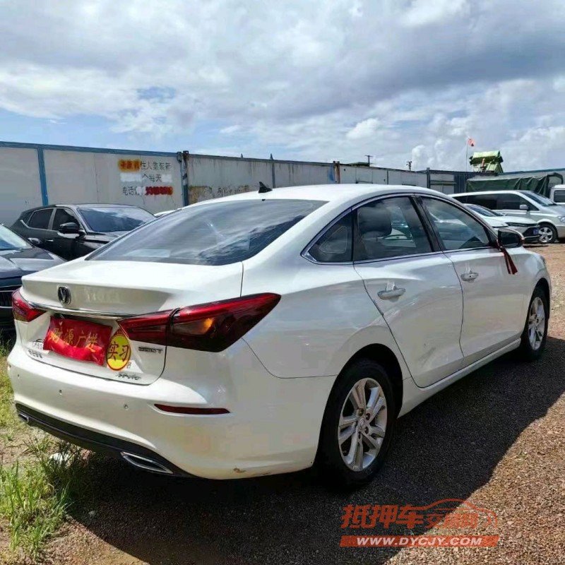 潍坊19年长安汽车逸动4