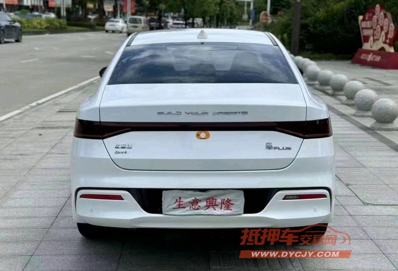 江门23年比亚迪秦5