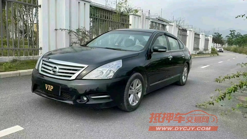 东莞13年日产天籁2