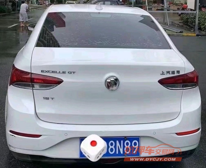 佛山18年别克英朗4