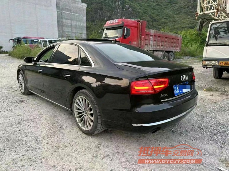 广州12年奥迪A8L9