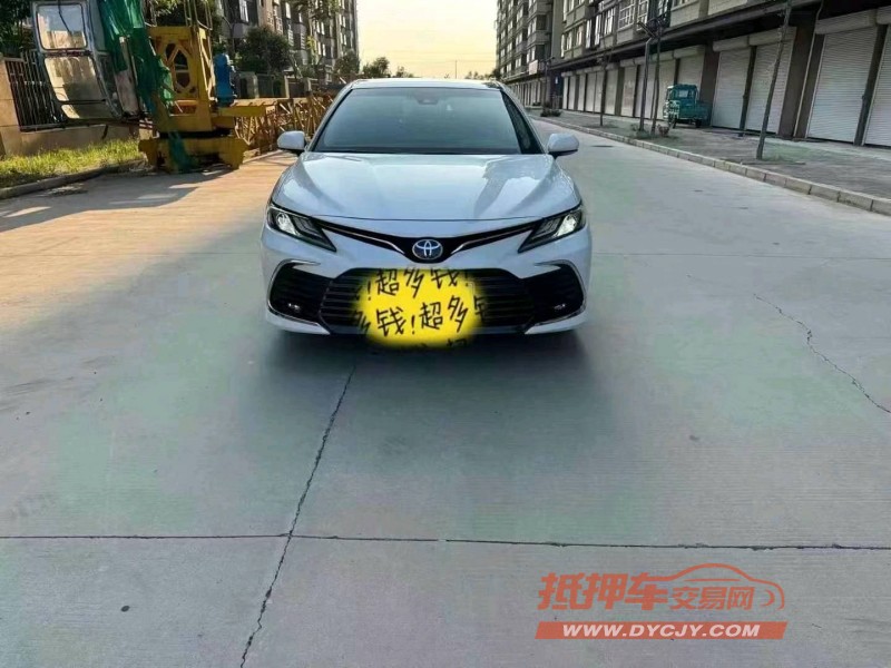 潍坊22年丰田凯美瑞1