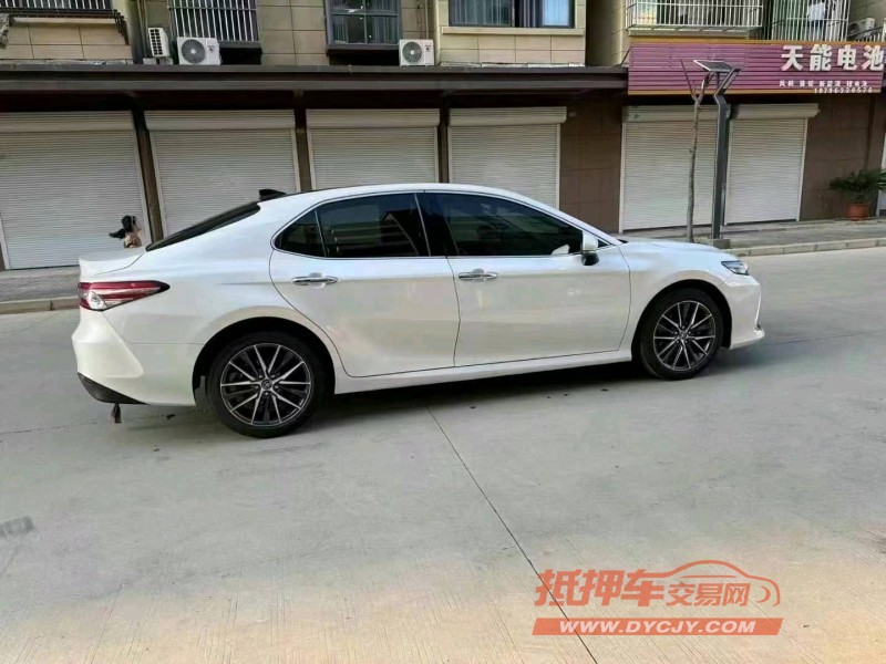 潍坊22年丰田凯美瑞5