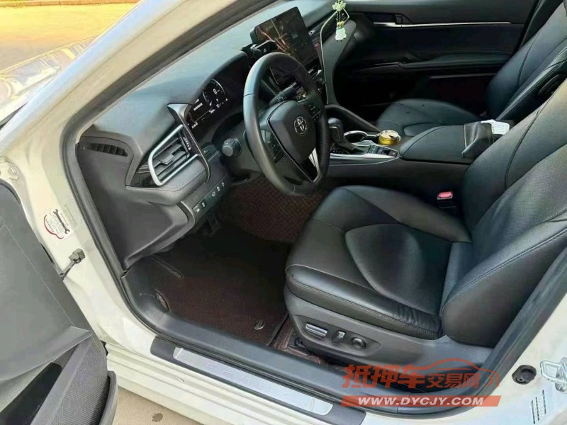 潍坊22年丰田凯美瑞8