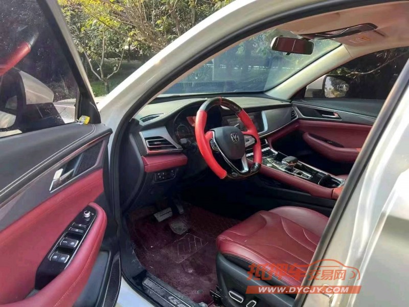 金華20年長安汽車CS855