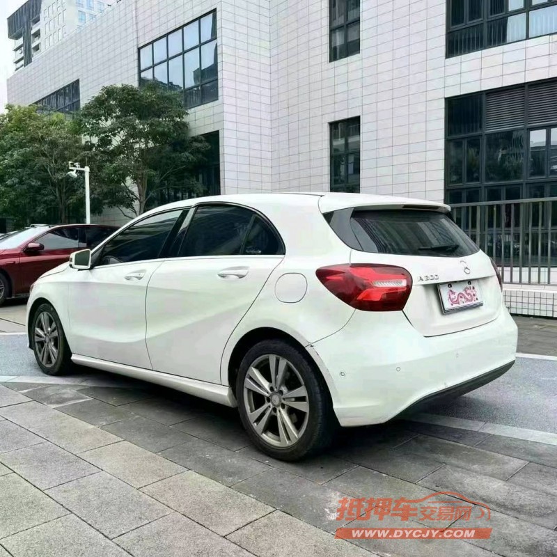 佛山16年奔驰A8