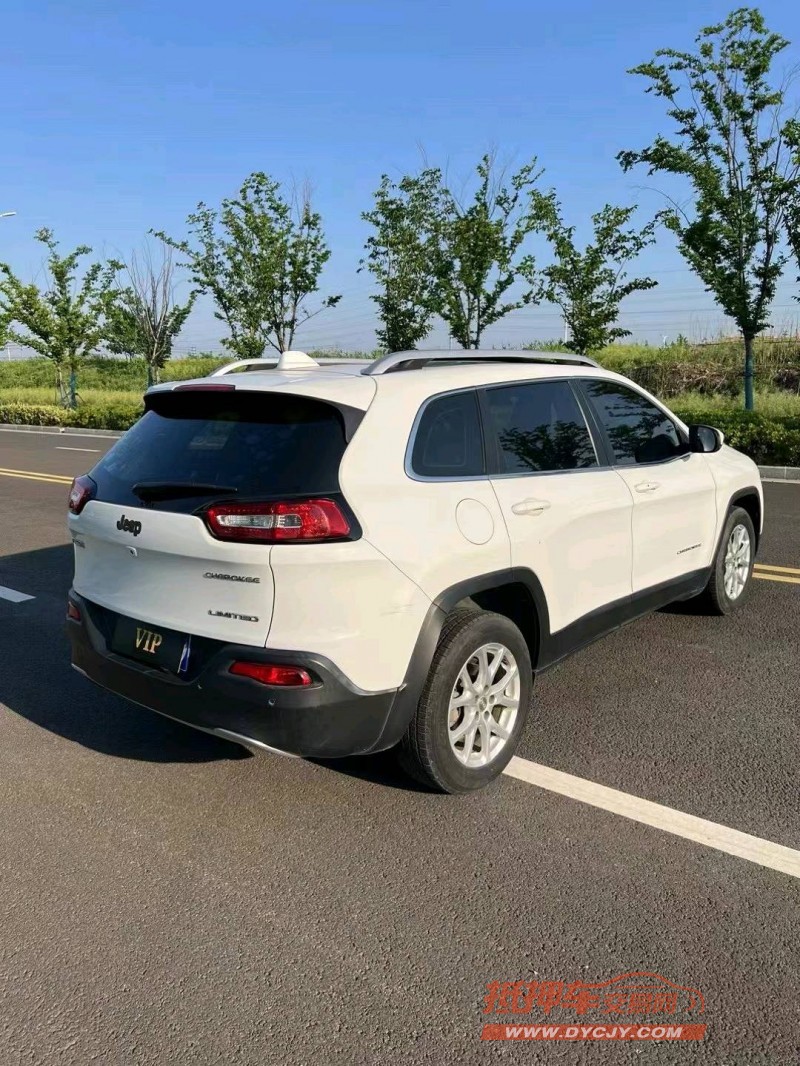 徐州18年Jeep自由光8