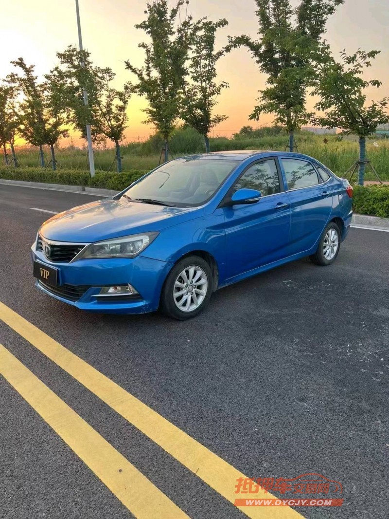 徐州15年长安汽车悦翔V72