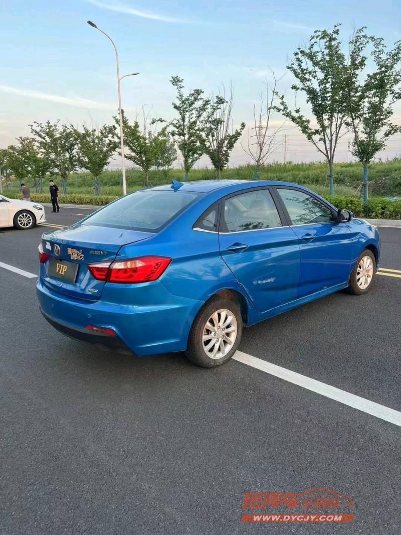 徐州15年长安汽车悦翔V78