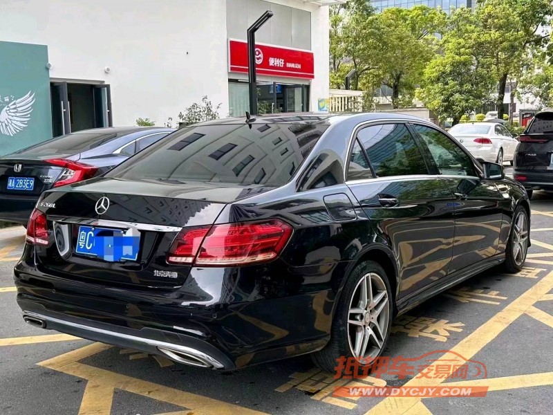 深圳15年奔驰E9