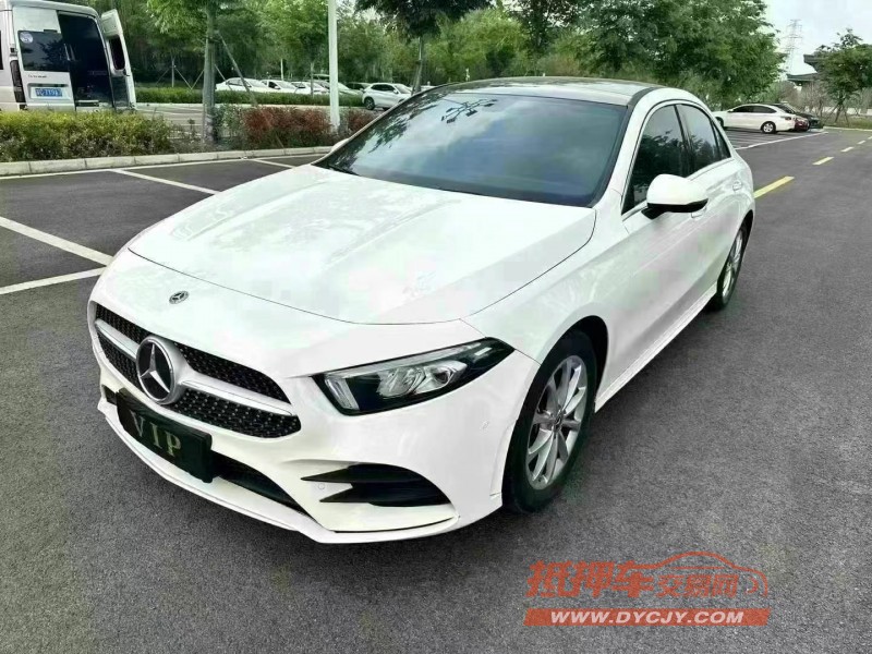 徐州22年奔驰A2