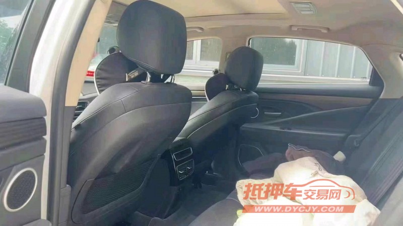 武汉18年吉利博瑞5