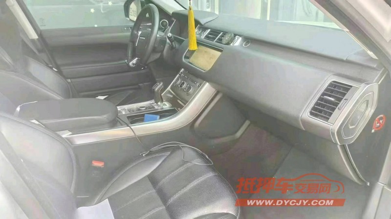 重庆17年路虎揽胜运动6