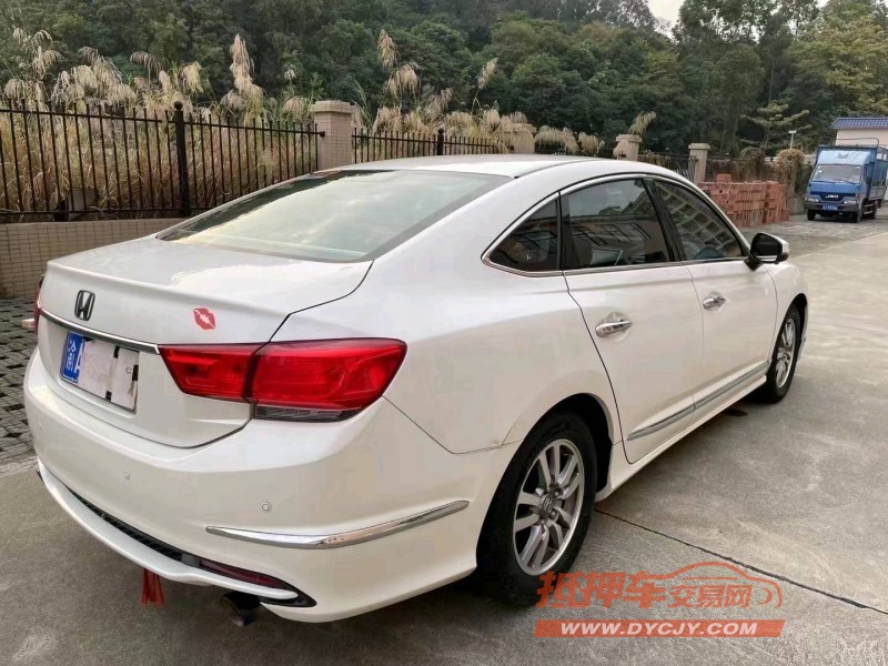 江门18年本田思铂睿8