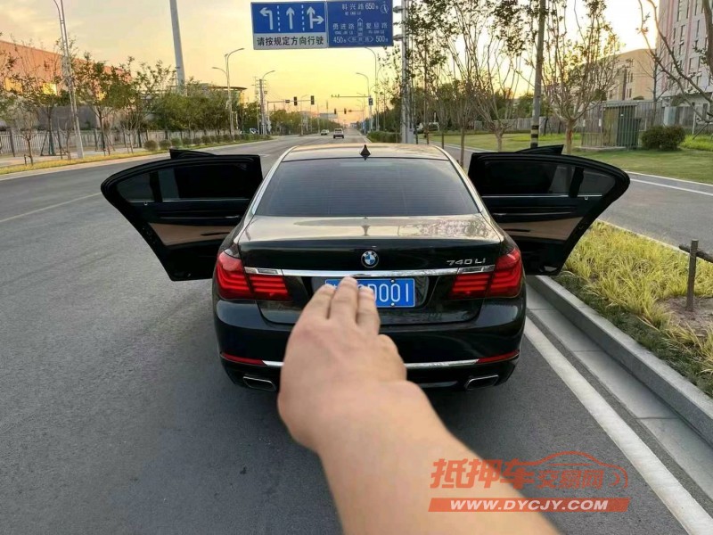苏州15年宝马7系5