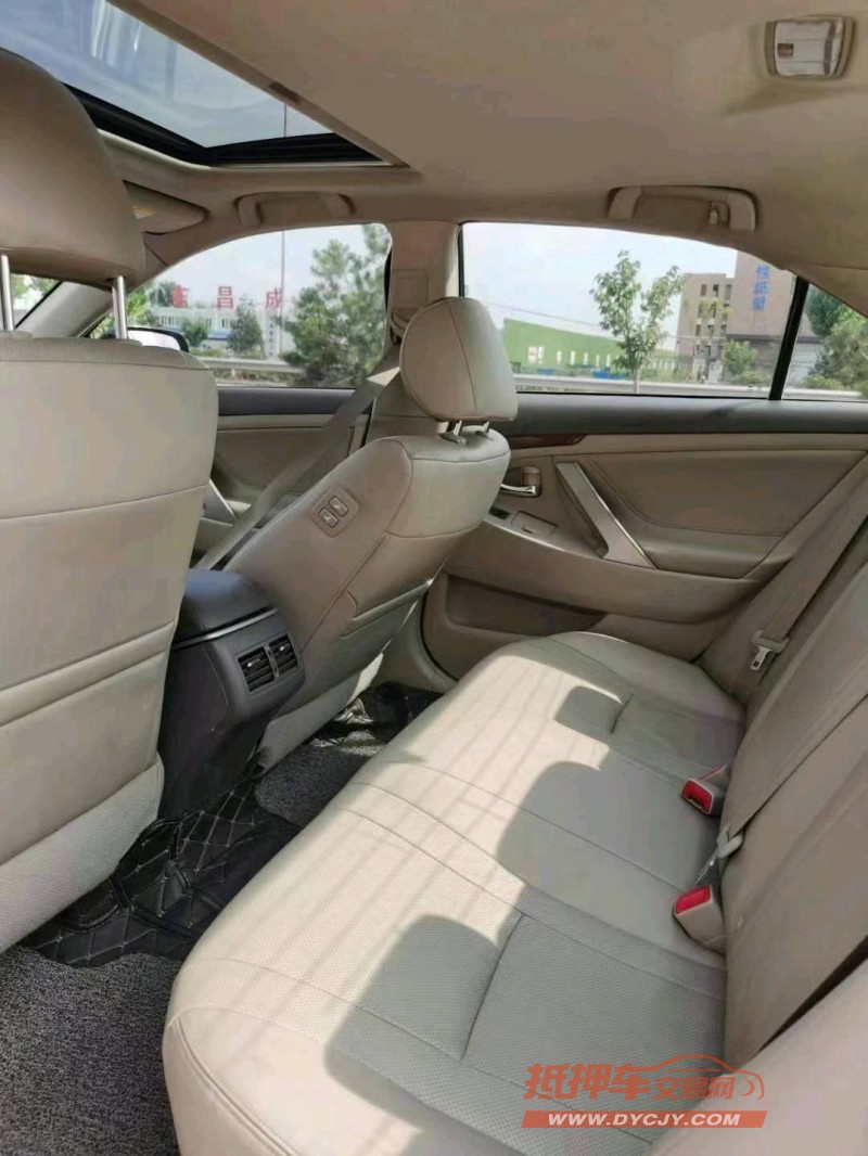 潍坊15年丰田凯美瑞3