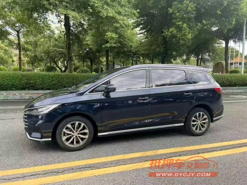 汕头21年比亚迪宋MAX8