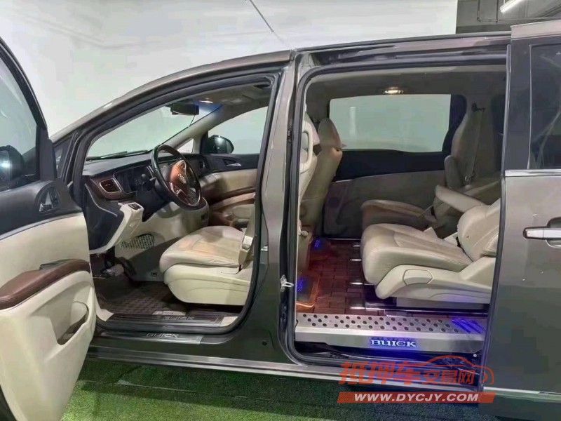 保定19年别克GL84