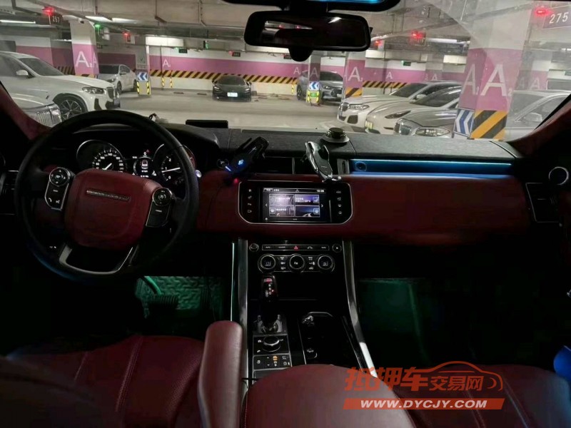 保定17年路虎揽胜运动3