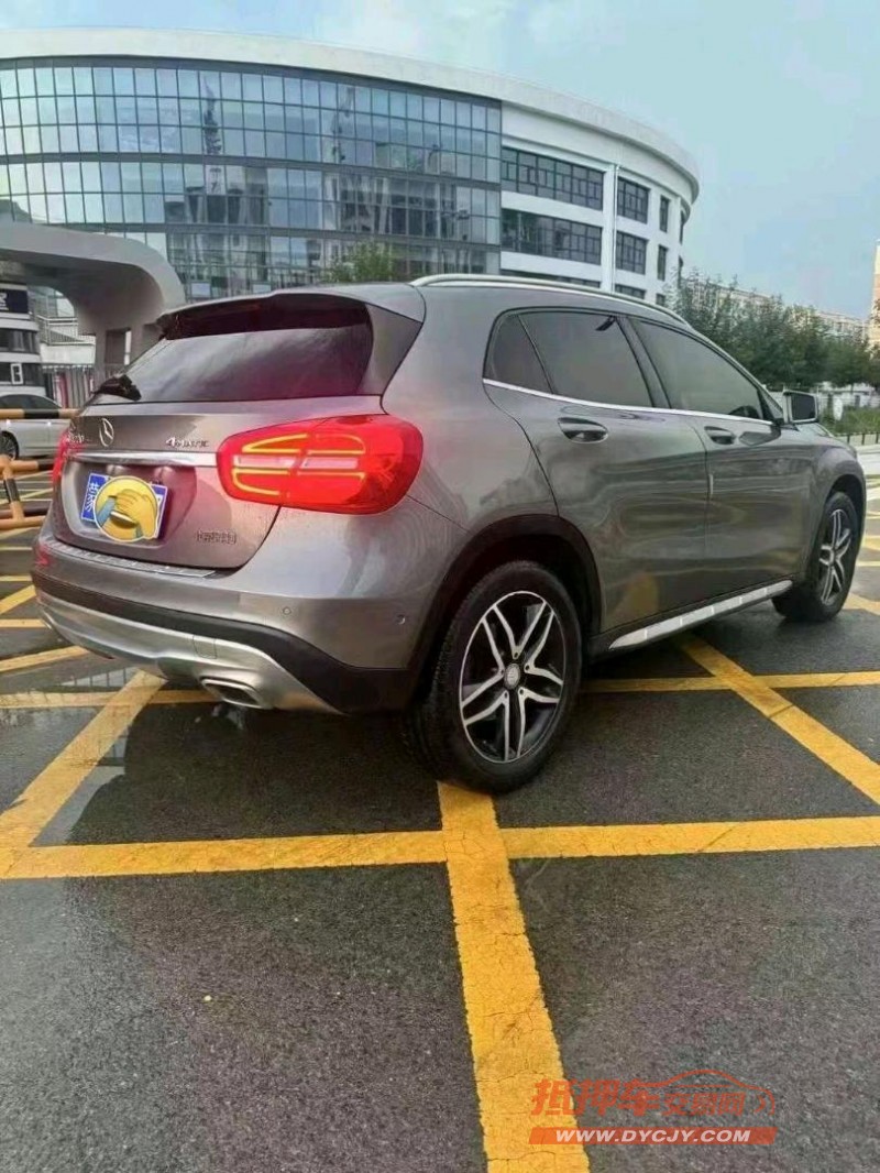 保定16年奔驰GLA5