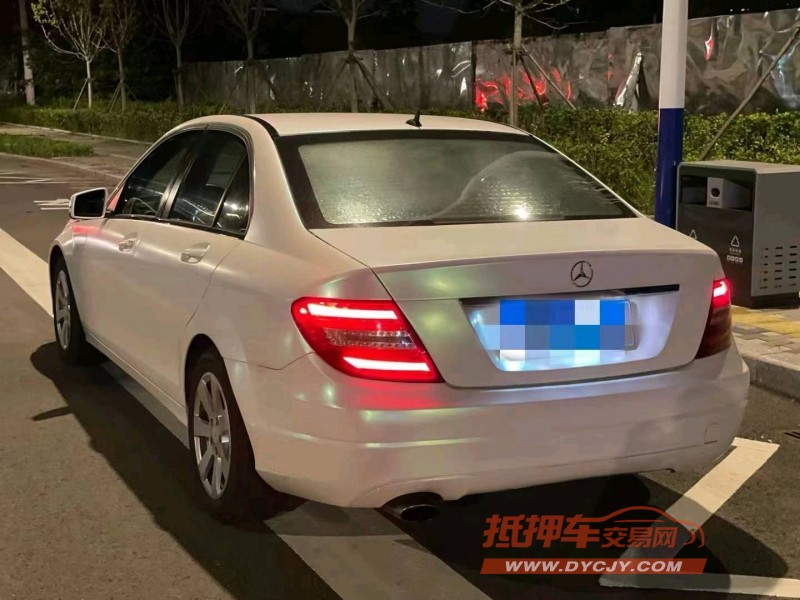 青岛12年奔驰C7