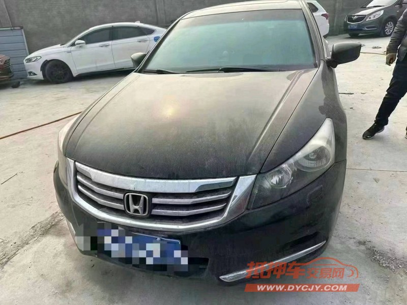 烟台13年本田雅阁1