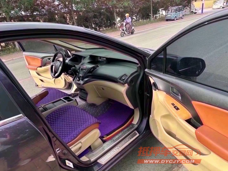 济宁12年本田奥德赛5