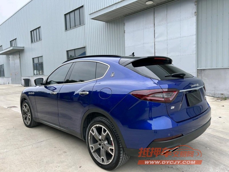 盐城20年玛莎拉蒂Levante8