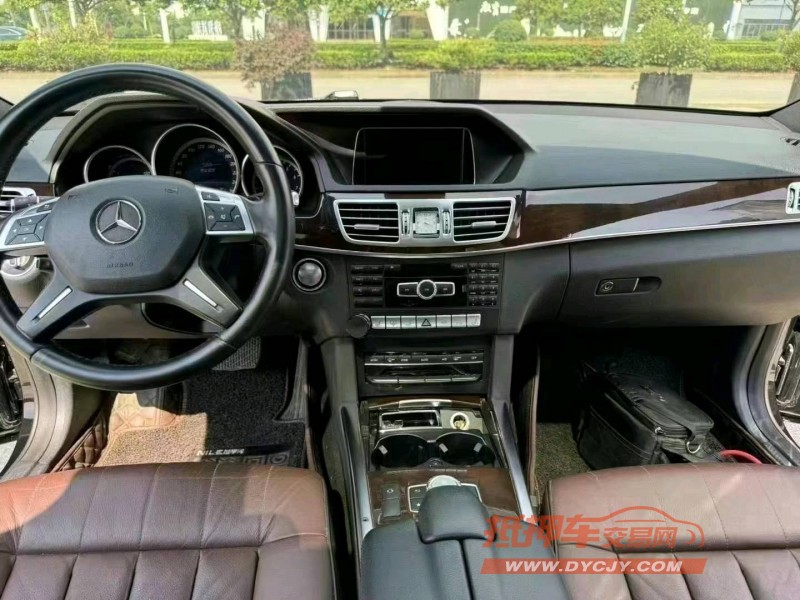 武汉15年奔驰E8