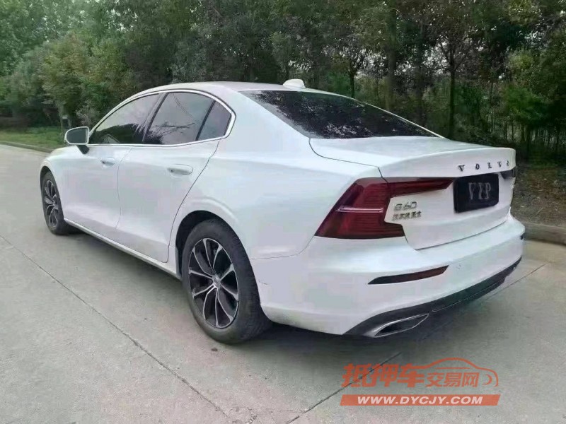 武汉22年沃尔沃S60L4