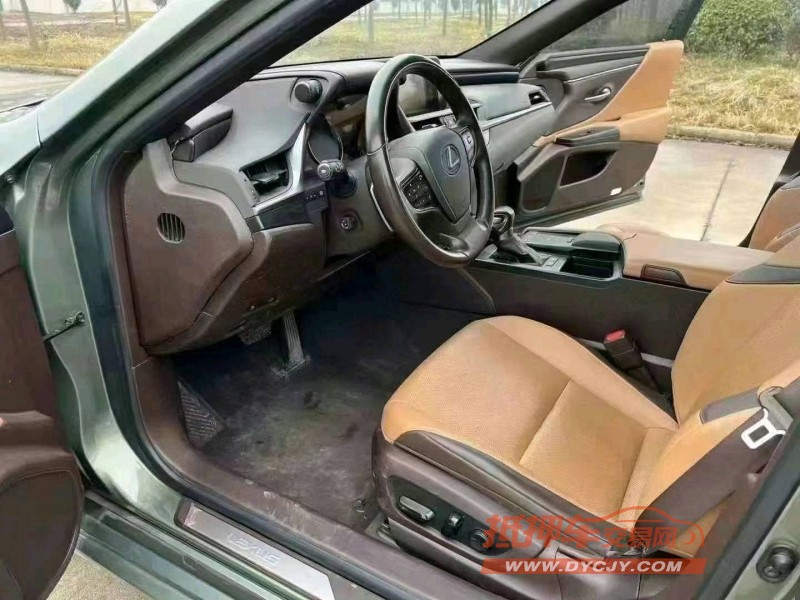 武汉20年雷克萨斯ES7