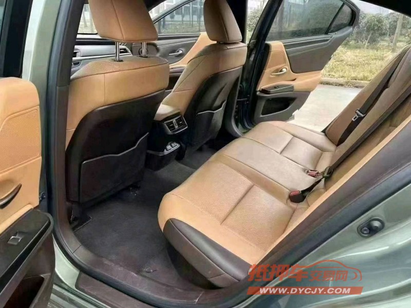 武汉20年雷克萨斯ES8