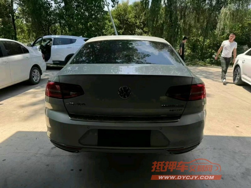 武汉17年大众迈腾3