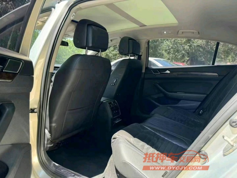 武汉17年大众迈腾8