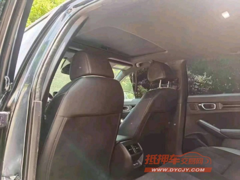 武汉23年本田思域8