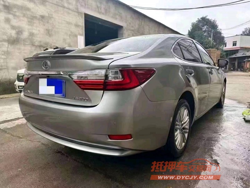 重庆18年雷克萨斯ES8