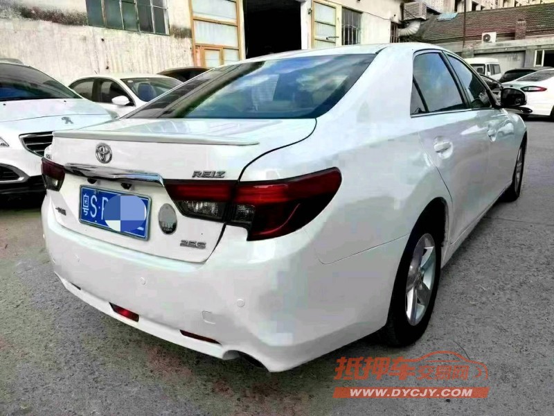 济南15年丰田锐志7